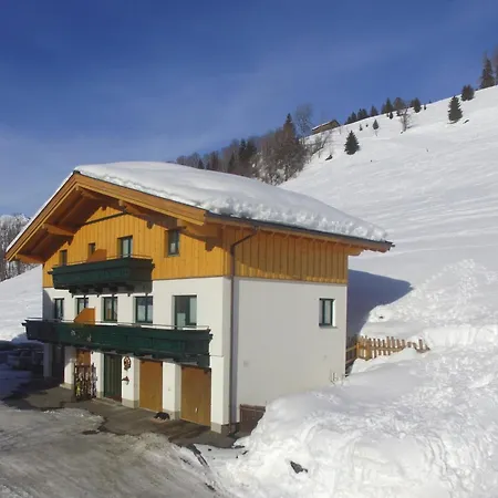 Holiday home Modern In Near Area