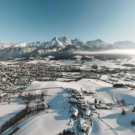 Modern In Near Area Semesterbostad