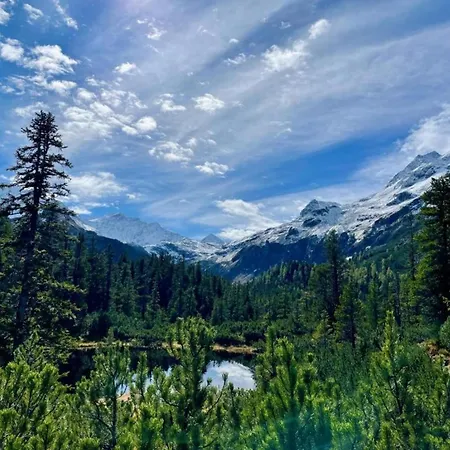 Modern In Near Area * 玛丽亚埃姆安斯泰内嫩米尔