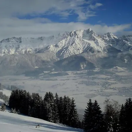 Modern In Near Area Semesterbostad